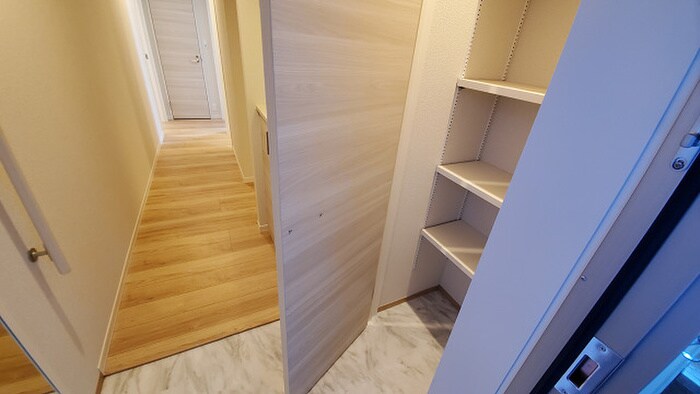 物件内観写真17　(靴箱)