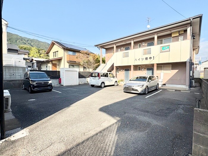 物件外観写真3　(駐車場)