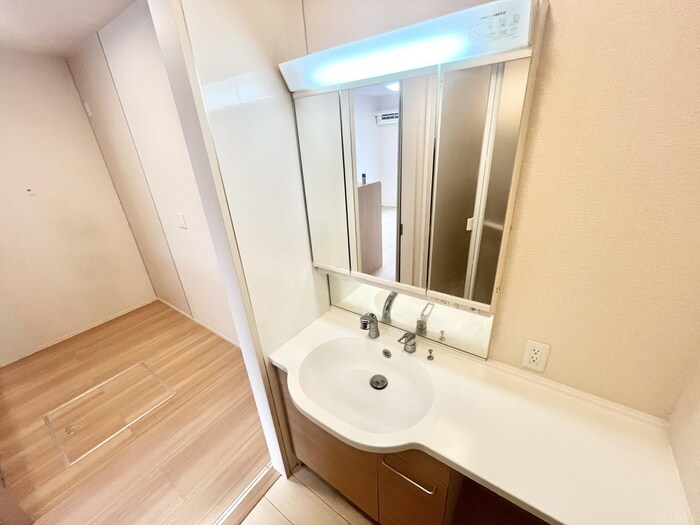 物件内観写真5　(洗面)