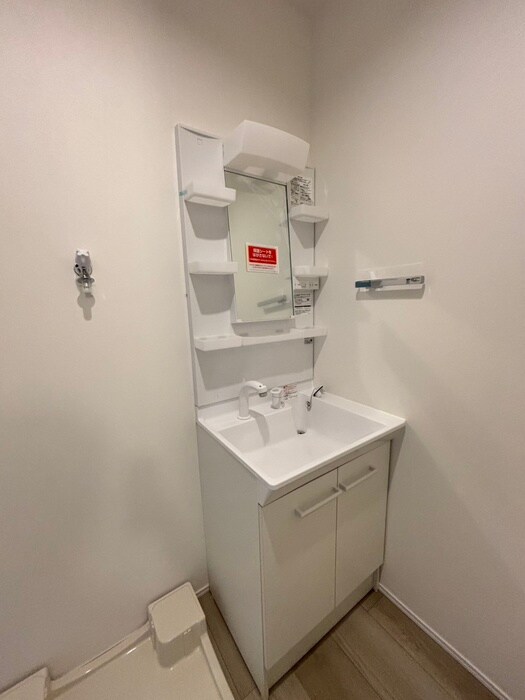 物件内観写真9　(洗面)