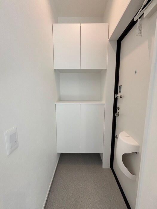 物件内観写真12　(玄関)