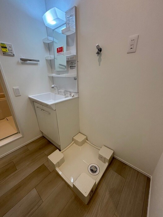 物件内観写真14　(洗濯機置場)