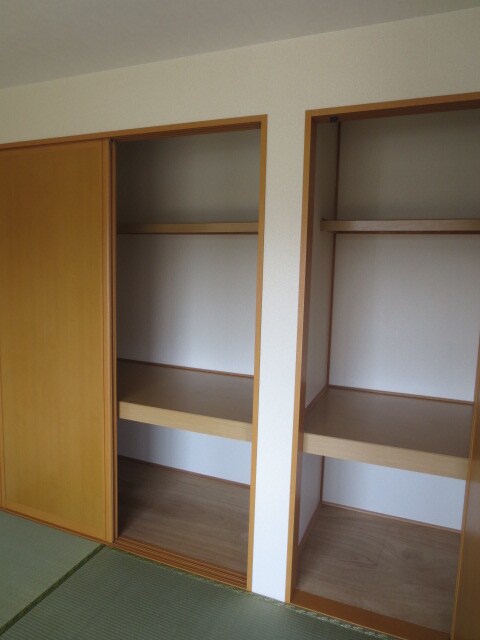 物件内観写真10　(収納)