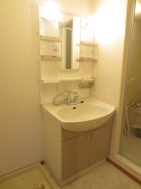 物件内観写真11　(洗面)