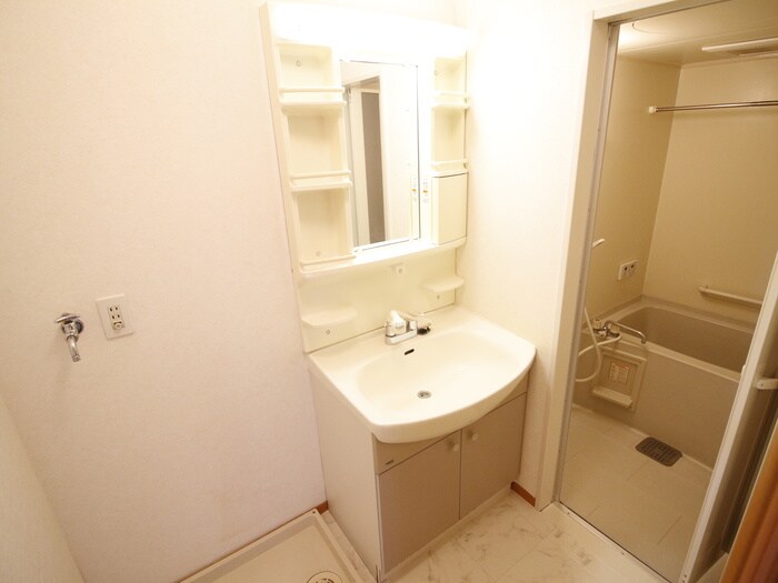 物件内観写真11　(洗面)