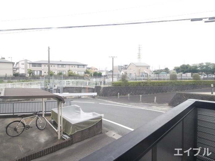 物件内観写真13　(室内からの展望)