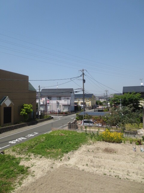 物件内観写真14　(室内からの展望)