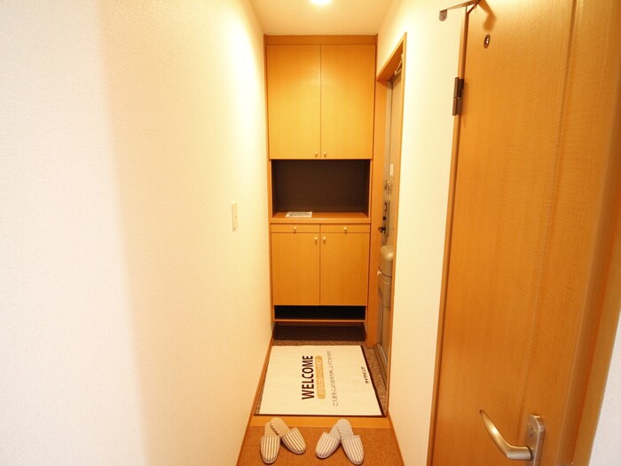 物件内観写真15　(玄関)