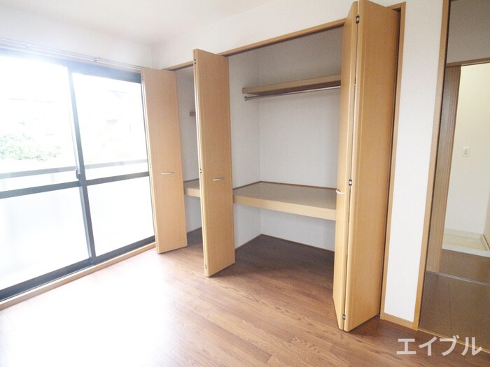 物件内観写真18　(収納)