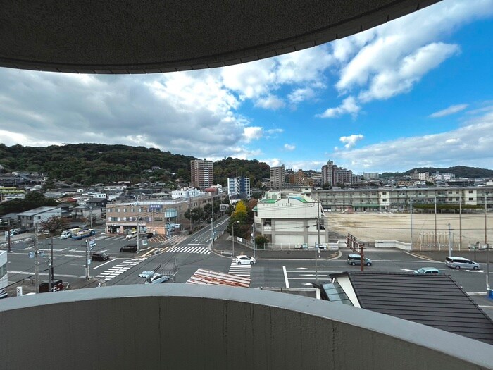 物件内観写真20　(室内からの展望)