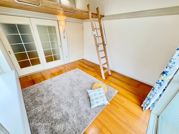 物件内観写真8　(居室)