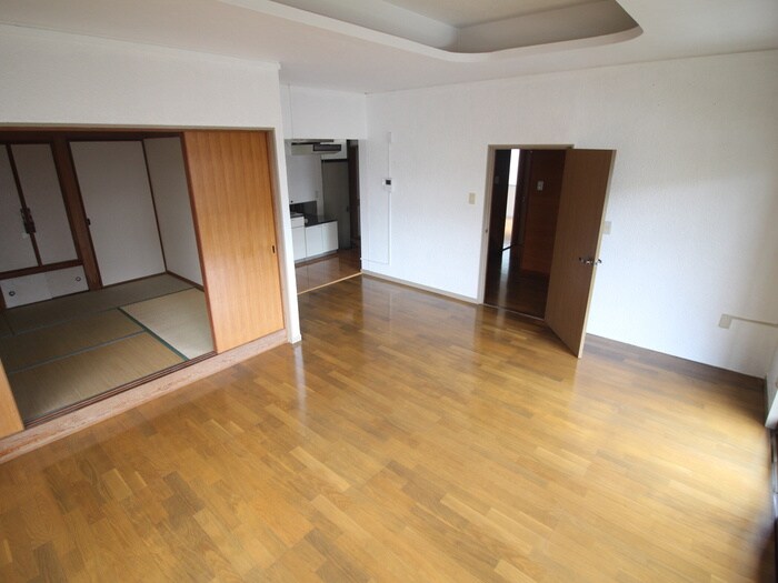 物件内観写真6　(居室)