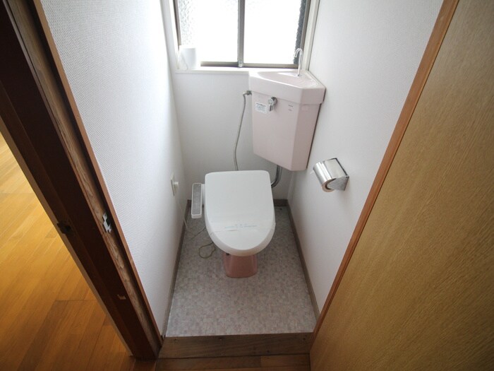 物件内観写真12　(トイレ)