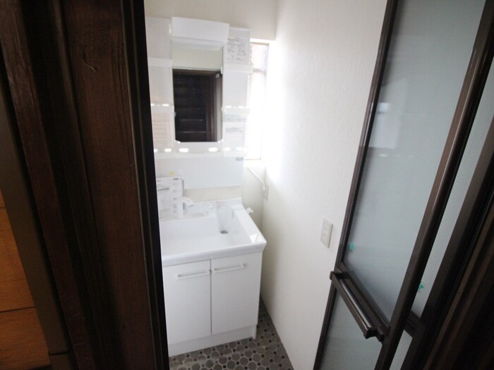 物件内観写真14　(洗面)