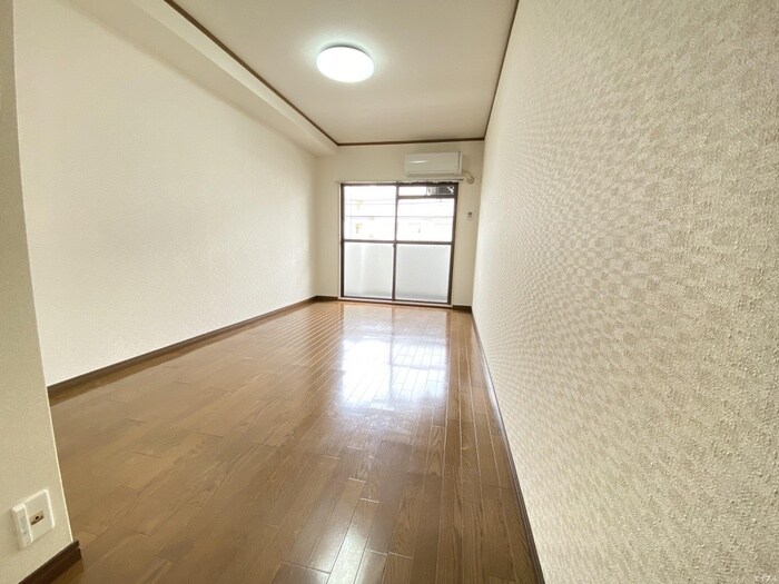 物件内観写真9　(居室)