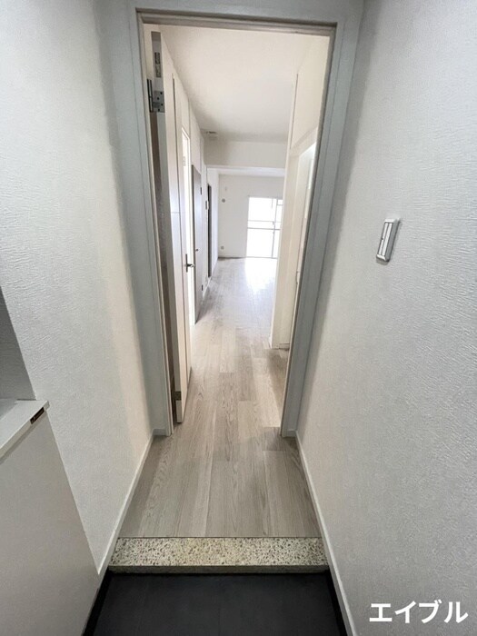 物件内観写真19　(玄関)