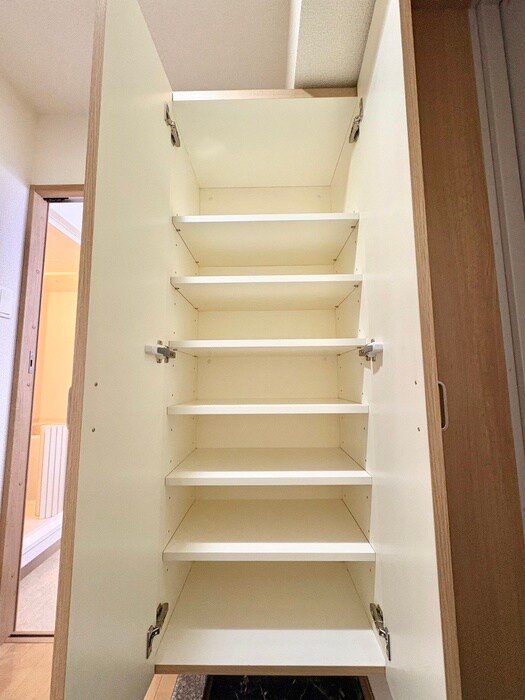 物件内観写真14　(靴箱)