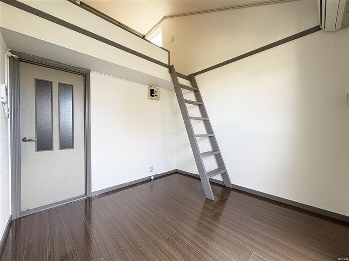 物件内観写真7　(居室)