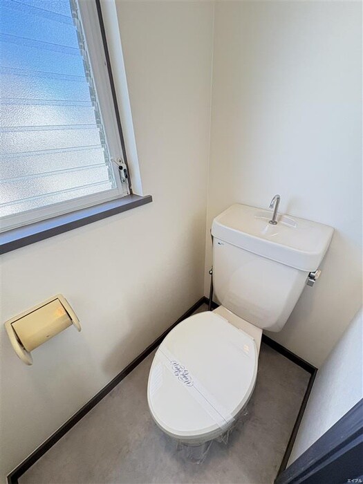 物件内観写真12　(トイレ)