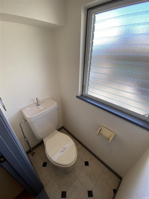 物件内観写真14　(トイレ)