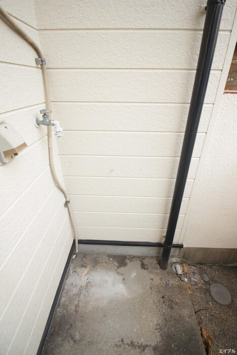 物件内観写真17　(洗濯機置場)