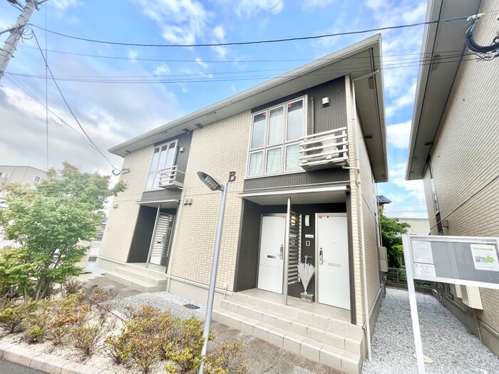 物件外観写真1　(外観写真)