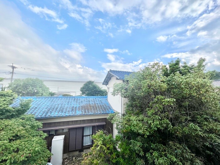 物件内観写真12　(室内からの展望)