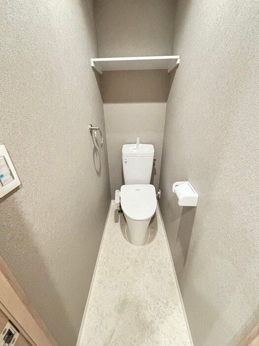 物件内観写真9　(トイレ)