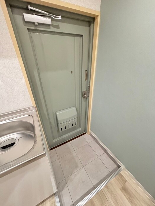 物件内観写真10　(玄関)