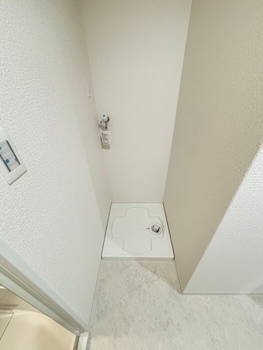 物件内観写真12　(洗濯機置場)