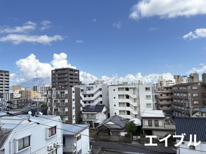 物件内観写真14　(室内からの展望)