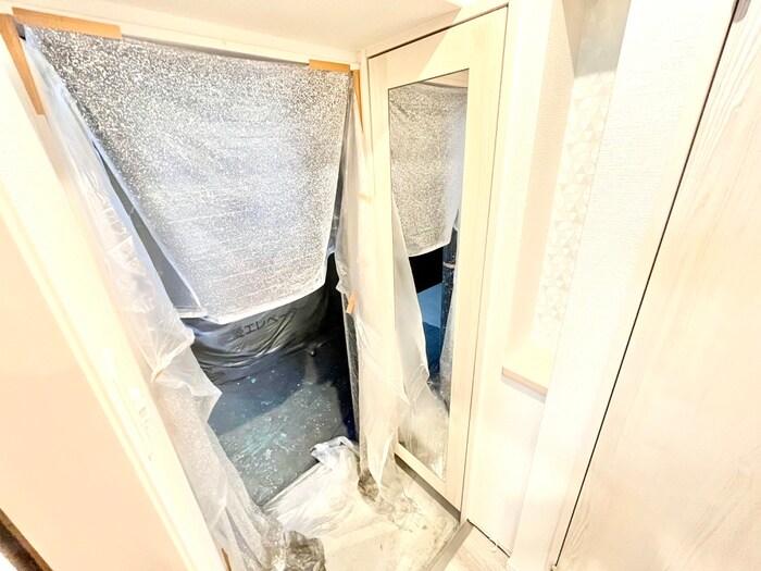 物件内観写真17　(玄関)