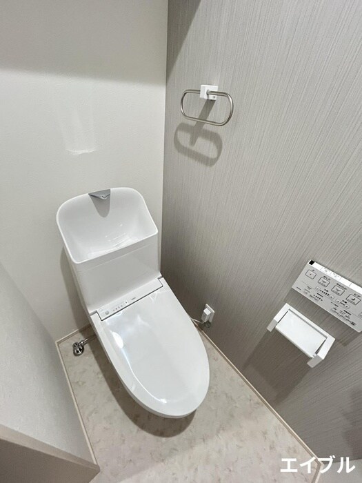 物件内観写真11　(トイレ)