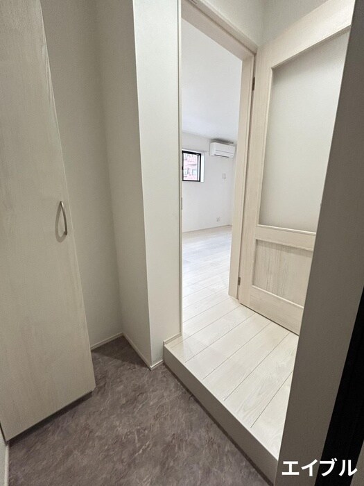 物件内観写真22　(玄関)