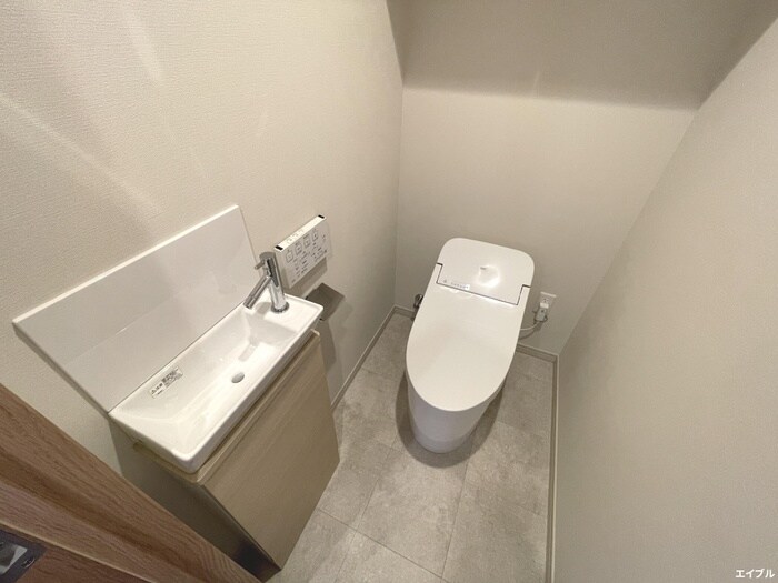 物件内観写真14　(トイレ)