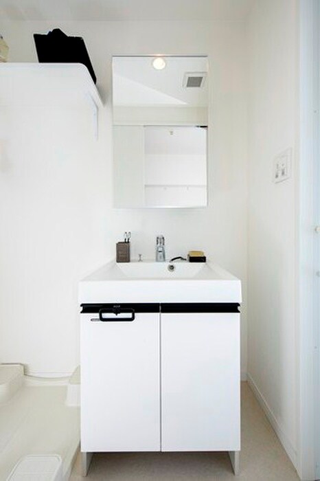 物件内観写真7　(洗面)