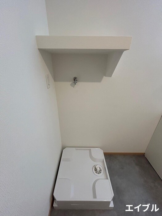 物件内観写真17　(洗濯機置場)