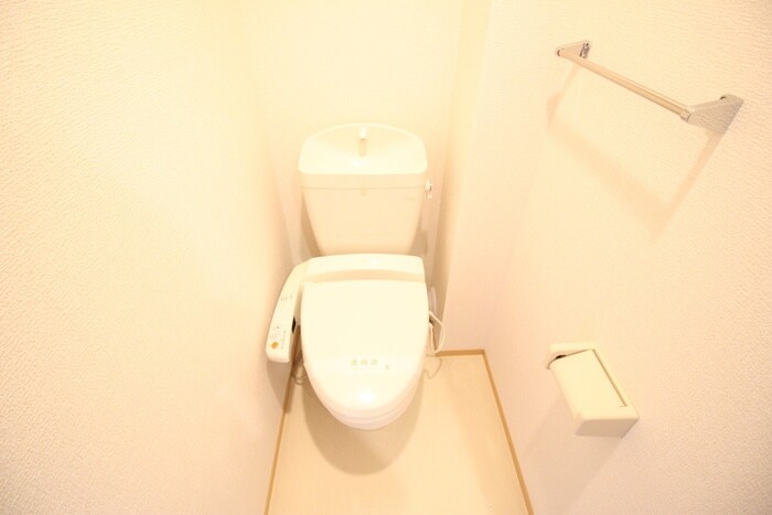 物件内観写真12　(トイレ)