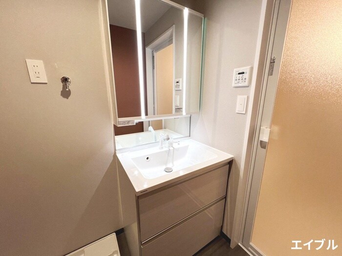 物件内観写真12　(洗面)