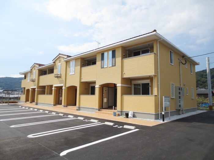 物件外観写真1　(外観写真)