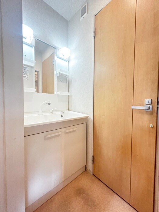 物件内観写真8　(洗面)