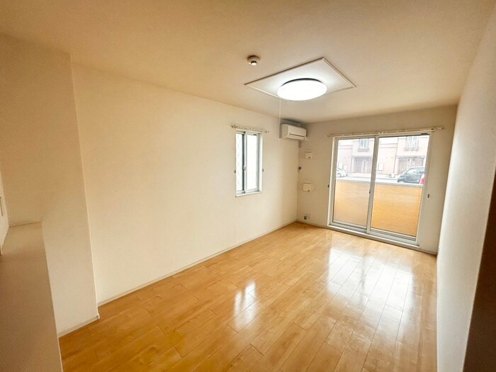 物件内観写真13　(居室)