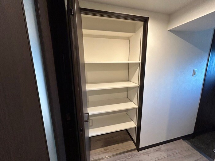 物件内観写真9　(収納)