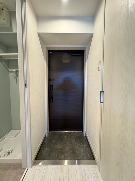 物件内観写真10　(玄関)