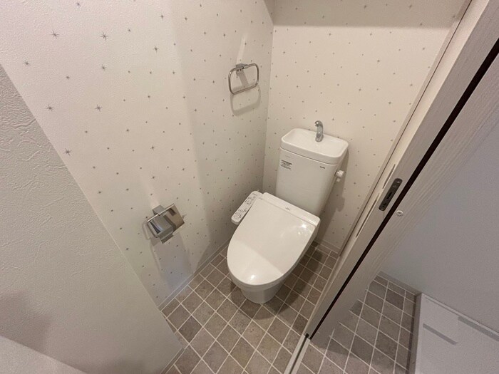 物件内観写真11　(トイレ)