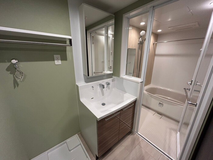 物件内観写真12　(洗面)