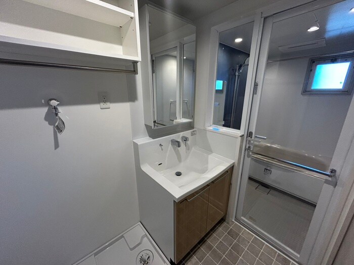 物件内観写真12　(洗面)