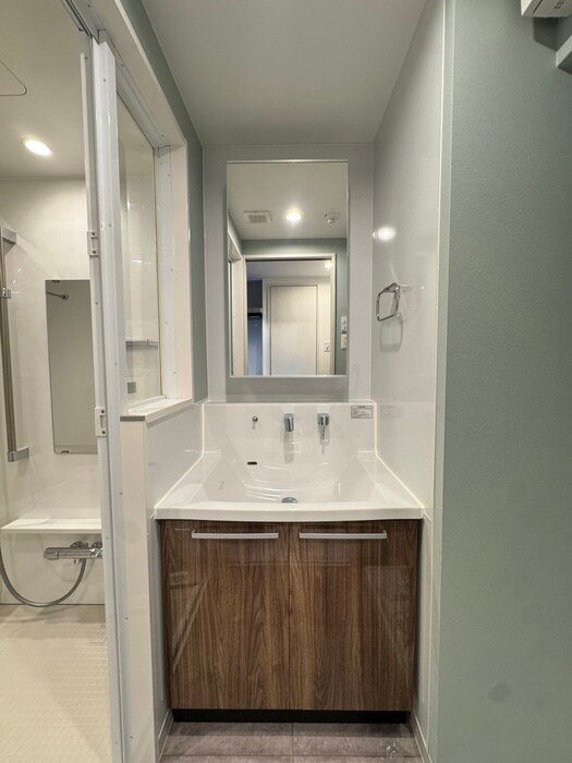 物件内観写真12　(洗面)