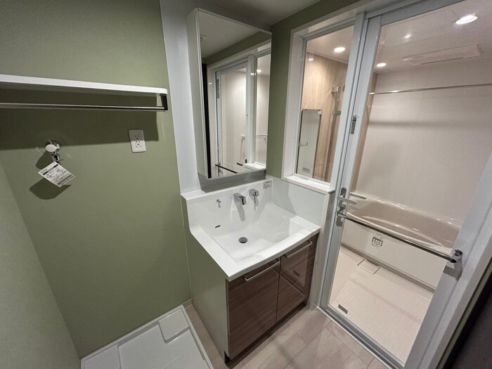 物件内観写真12　(洗面)