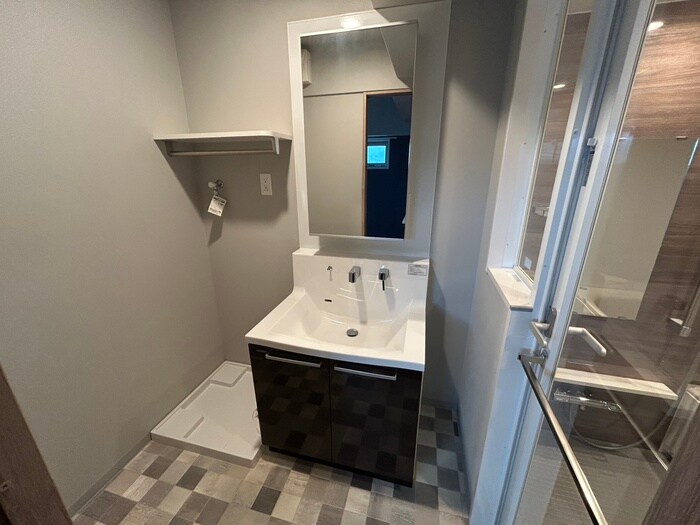 物件内観写真12　(洗面)